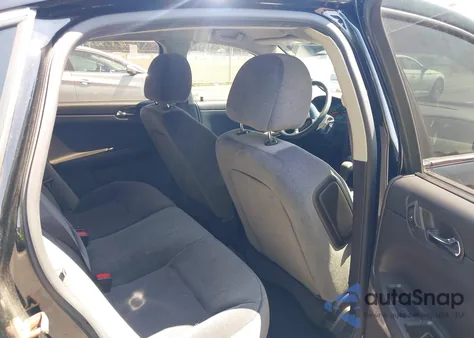 2015 Chevrolet Impala Limited Lt z USA, uszkodzony, nr VIN 2G1WB5E39F1140588